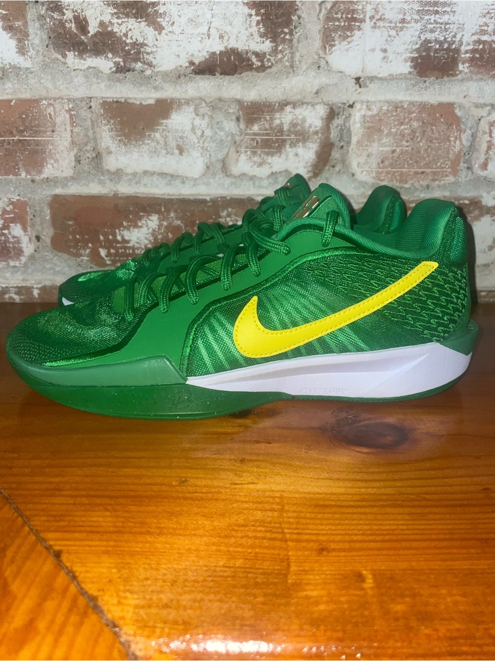 Sabrina 2 ‘Oregon Ducks’ (HQ4344-300) Size: 9W